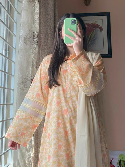 Skinree – Pastel Peach Watercolor Floral 3-Piece Lawn Set