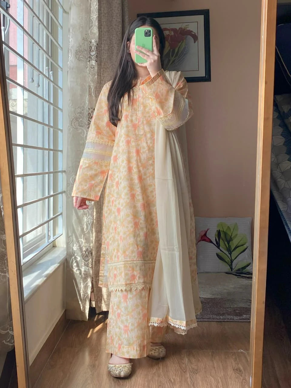 Skinree – Pastel Peach Watercolor Floral 3-Piece Lawn Set