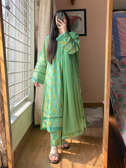 Pregree – Pastel Mint Floral Embroidered 3-Piece Suite