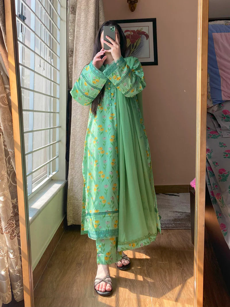 Pregree – Pastel Mint Floral Embroidered 3-Piece Suite
