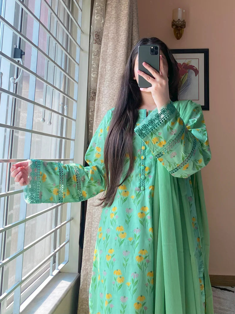Pregree – Pastel Mint Floral Embroidered 3-Piece Suite